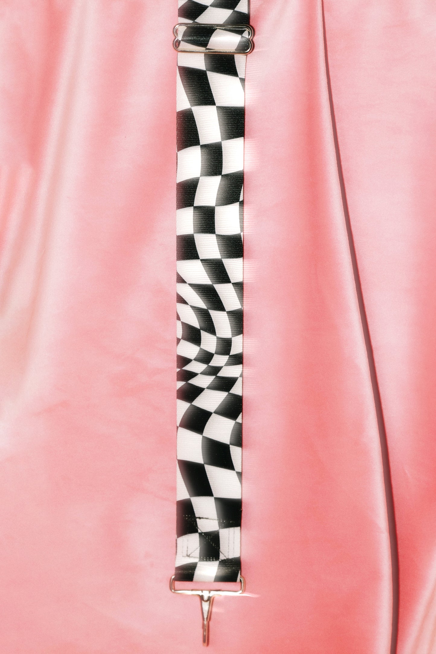 Black + Cream Wavy Check Adjustable Bag Strap