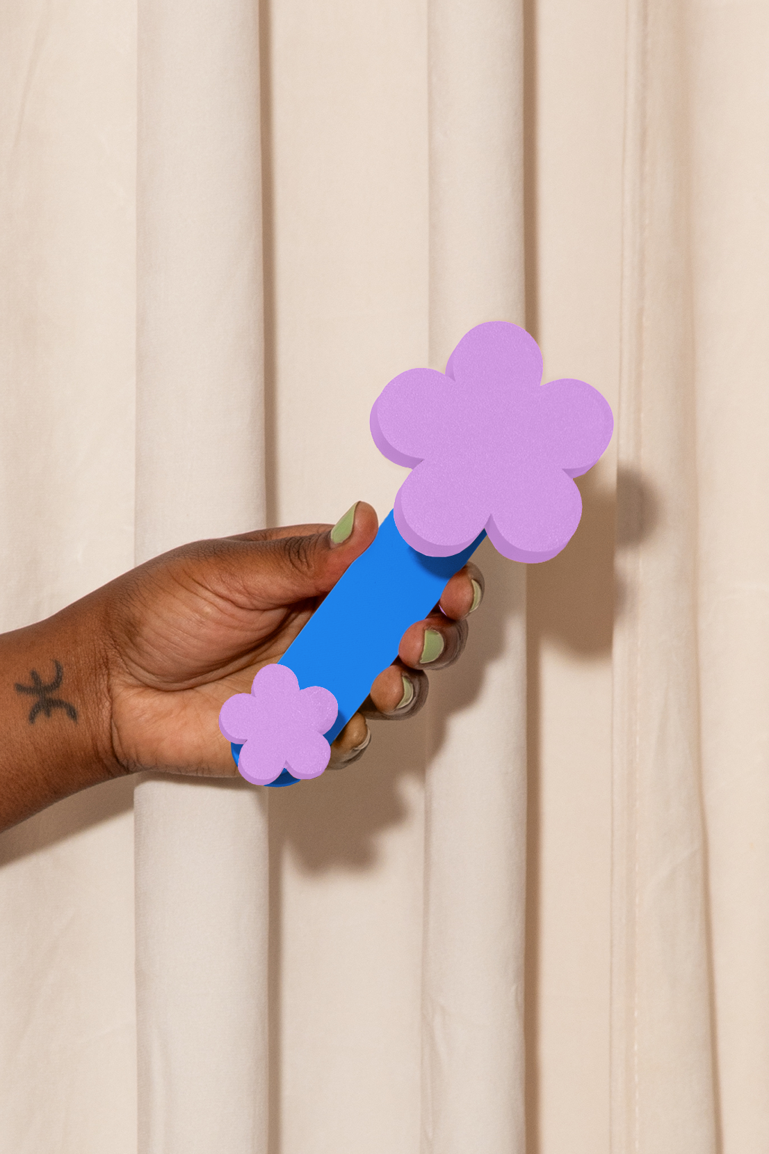 Daisy Hue Hook
