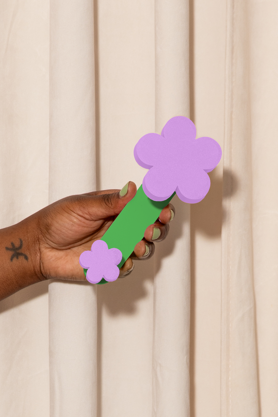 Daisy Hue Hook