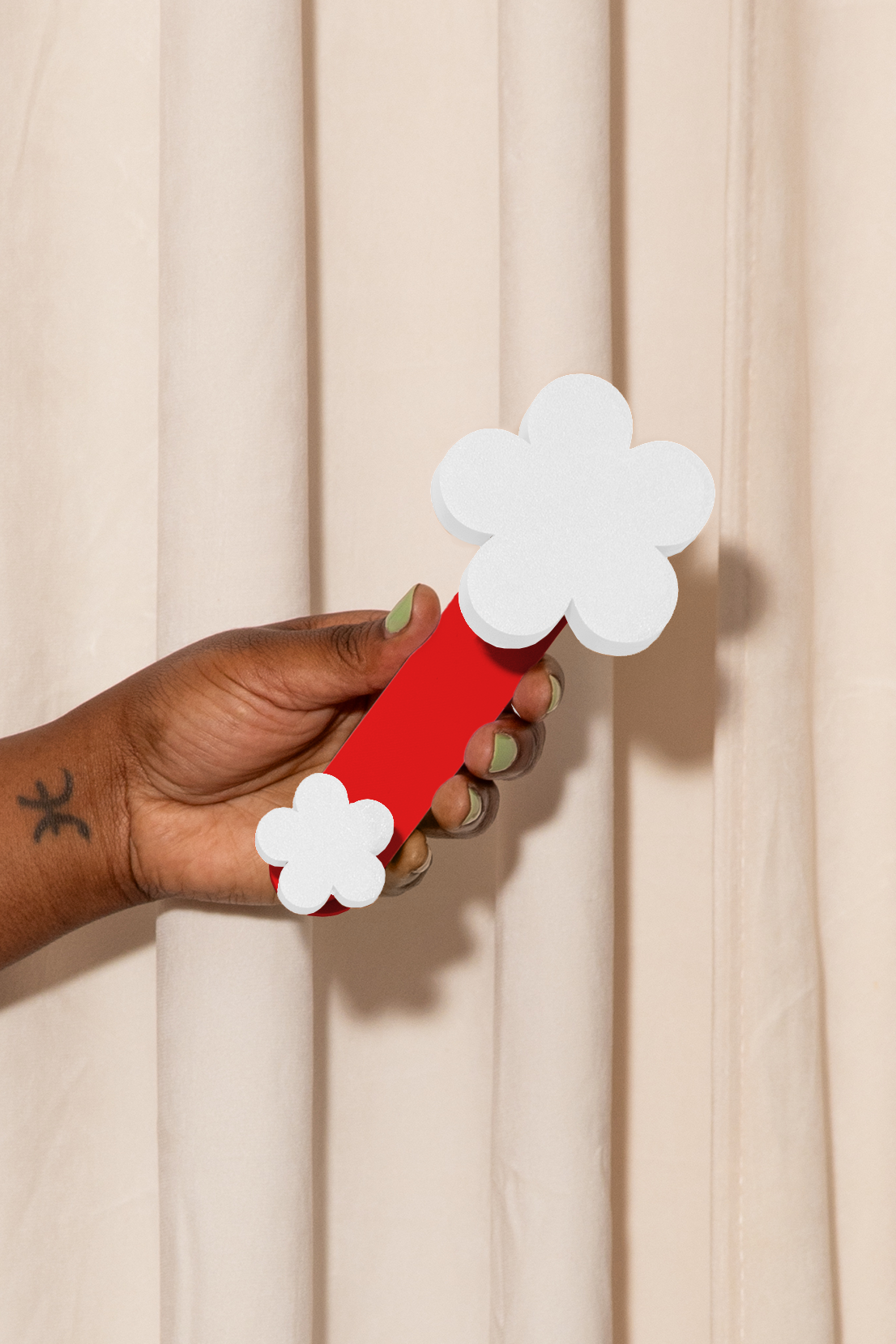 Daisy Hue Hook